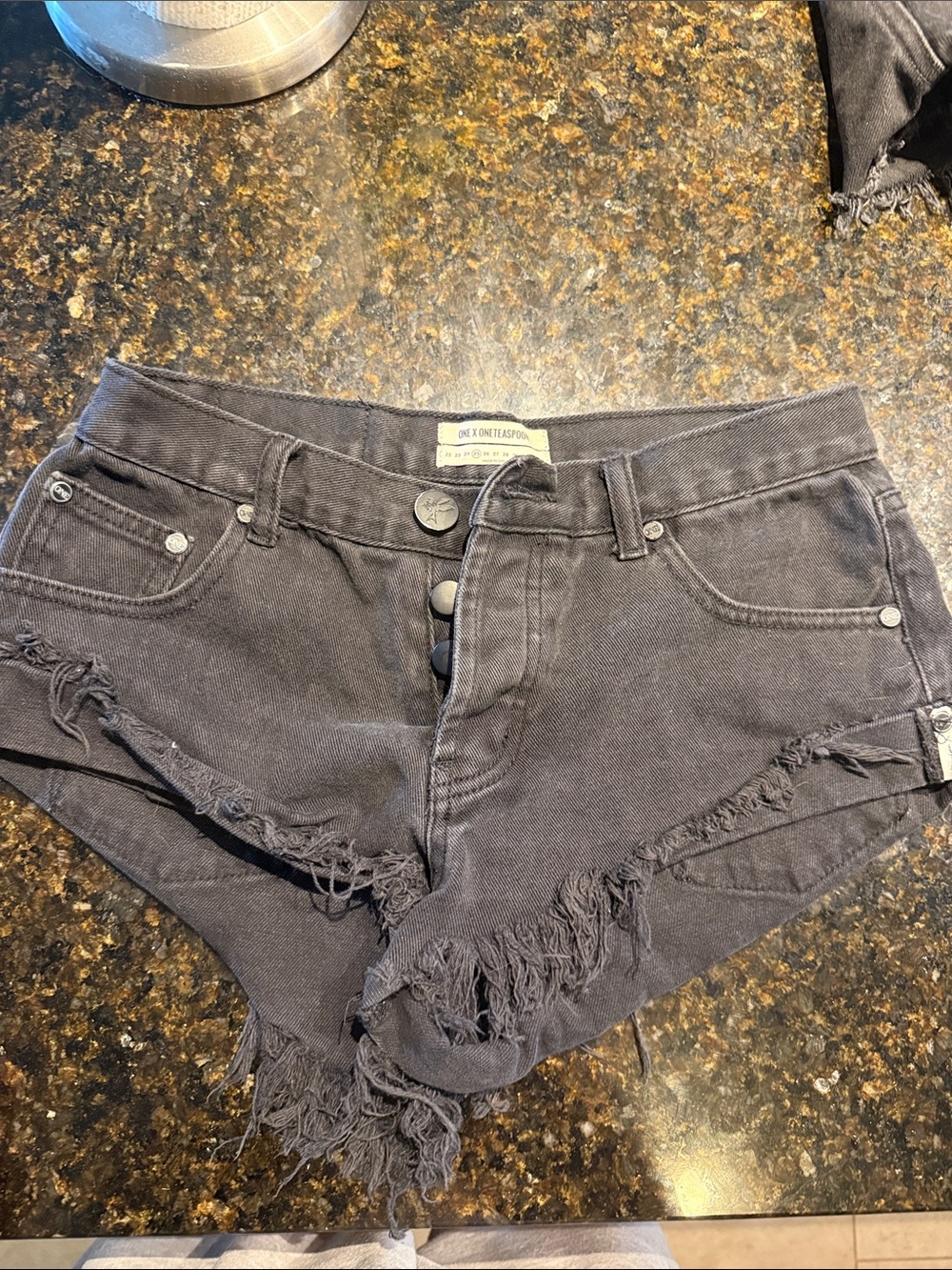 One Teaspoon Charcoal Frayed High-Rise Denim Shorts LIKE NEW Distressed Size 25